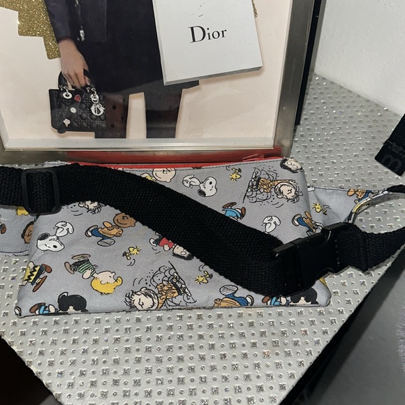 Peanut Snoopy Belt Bag -EUC - Picture 2 of 5